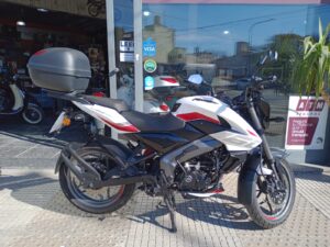 BAJAJ NS 160 AÑO 2025 CON 3845 KM