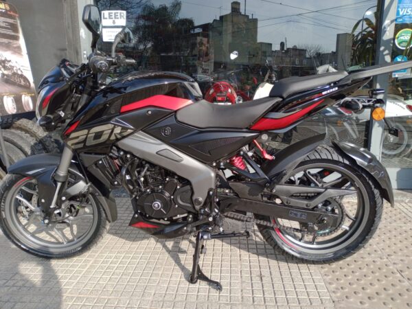 Bajaj NS 200 0KM