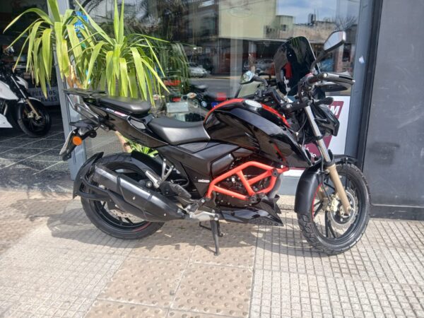 TVS RTR 200 CARBURADA AÑO 2023 CON 19155 KM