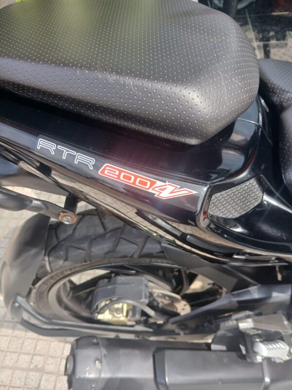 TVS RTR 200 CARBURADA AÑO 2023 CON 19155 KM - Image 6