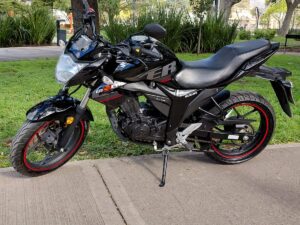 SUZUKI GIXXER 150 AÑO 2018 * 3790KM